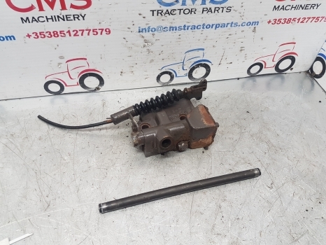 Massey Ferguson 690, 698, 699 Lift Cover Hydraulic Selector Valve - Valvula hidraulike për Traktor: foto 4 Massey Ferguson 690, 698, 699 Lift Cover Hydraulic Selector Valve - Valvula hidraulike për Traktor: foto 4