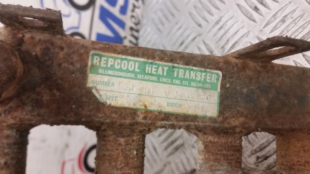 Massey Ferguson Cooler Radiator, Cooler 1462469m91 - Radiatori për Traktor: foto 3 Massey Ferguson Cooler Radiator, Cooler 1462469m91 - Radiatori për Traktor: foto 3