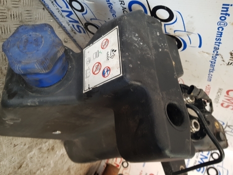 New Holland T6 Steyr Case Maxxum 145 Adblue Tank 47744994, 48049876, 84144089 - Serbatori AdBlue për Traktor: foto 2 New Holland T6 Steyr Case Maxxum 145 Adblue Tank 47744994, 48049876, 84144089 - Serbatori AdBlue për Traktor: foto 2
