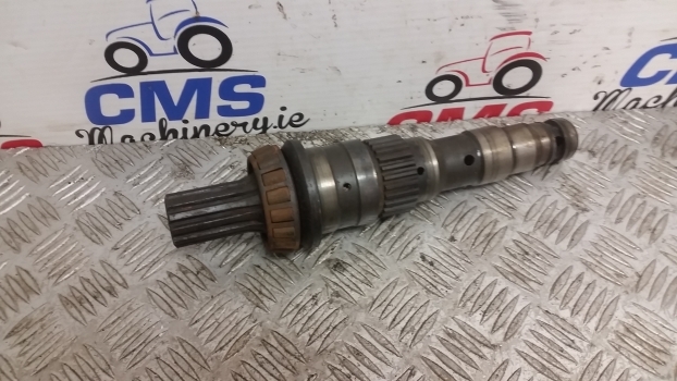 New Holland T6000, T7, Tm Series T6050 4wd Shaft Drive 5183786 - Boshti i transmisionit për Traktor: foto 3 New Holland T6000, T7, Tm Series T6050 4wd Shaft Drive 5183786 - Boshti i transmisionit për Traktor: foto 3
