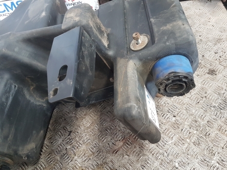 New Holland T7.200 Adblue Tank 84260592 - Serbatori AdBlue për Traktor: foto 5 New Holland T7.200 Adblue Tank 84260592 - Serbatori AdBlue për Traktor: foto 5