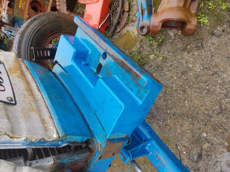 New Holland,ford 8710, 7910, Tw, 30 Serie, Main Weight Carrier Block E0nn3n241aa - Goma dhe bandazhe për Makineri bujqësore: foto 1 New Holland,ford 8710, 7910, Tw, 30 Serie, Main Weight Carrier Block E0nn3n241aa - Goma dhe bandazhe për Makineri bujqësore: foto 1