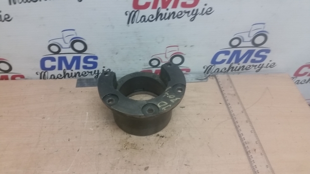 John Deere 3040 Bearing Housing L33911 - Pjesë këmbimi për Traktor: foto 3 John Deere 3040 Bearing Housing L33911 - Pjesë këmbimi për Traktor: foto 3