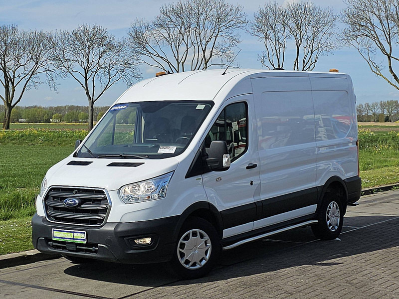 Ford Transit 2.0 TDCI 170 AUT. L2H2 - Furgon: foto 2 Ford Transit 2.0 TDCI 170 AUT. L2H2 - Furgon: foto 2