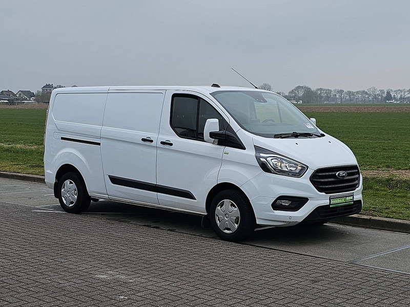 Ford Transit Custom L2H1 Navi Euro6 - Furgon i vogël: foto 4 Ford Transit Custom L2H1 Navi Euro6 - Furgon i vogël: foto 4
