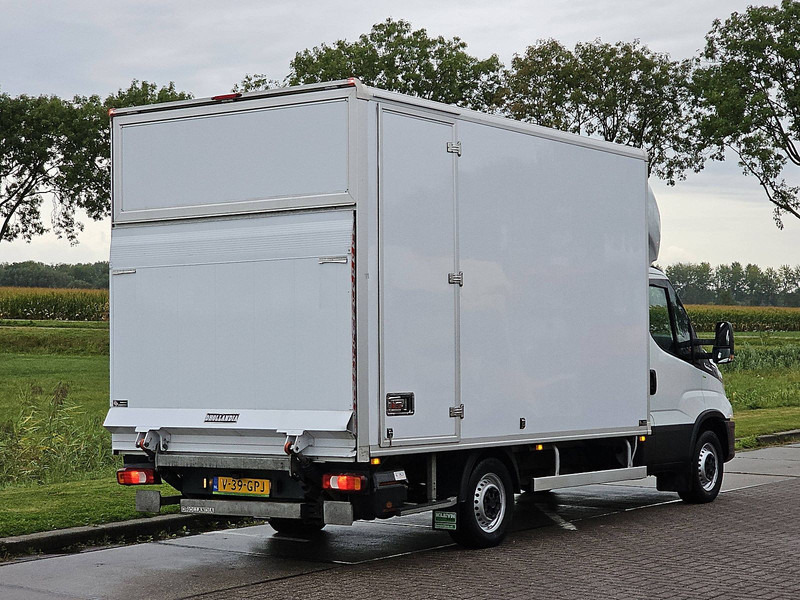 Iveco Daily 35S18 ac automaat EURO6 - Kamioncine me kontinier: foto 3 Iveco Daily 35S18 ac automaat EURO6 - Kamioncine me kontinier: foto 3