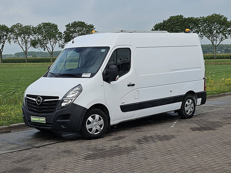 Opel Movano 2.3 CDTI 135 L2H2 - Furgon: foto 2 Opel Movano 2.3 CDTI 135 L2H2 - Furgon: foto 2