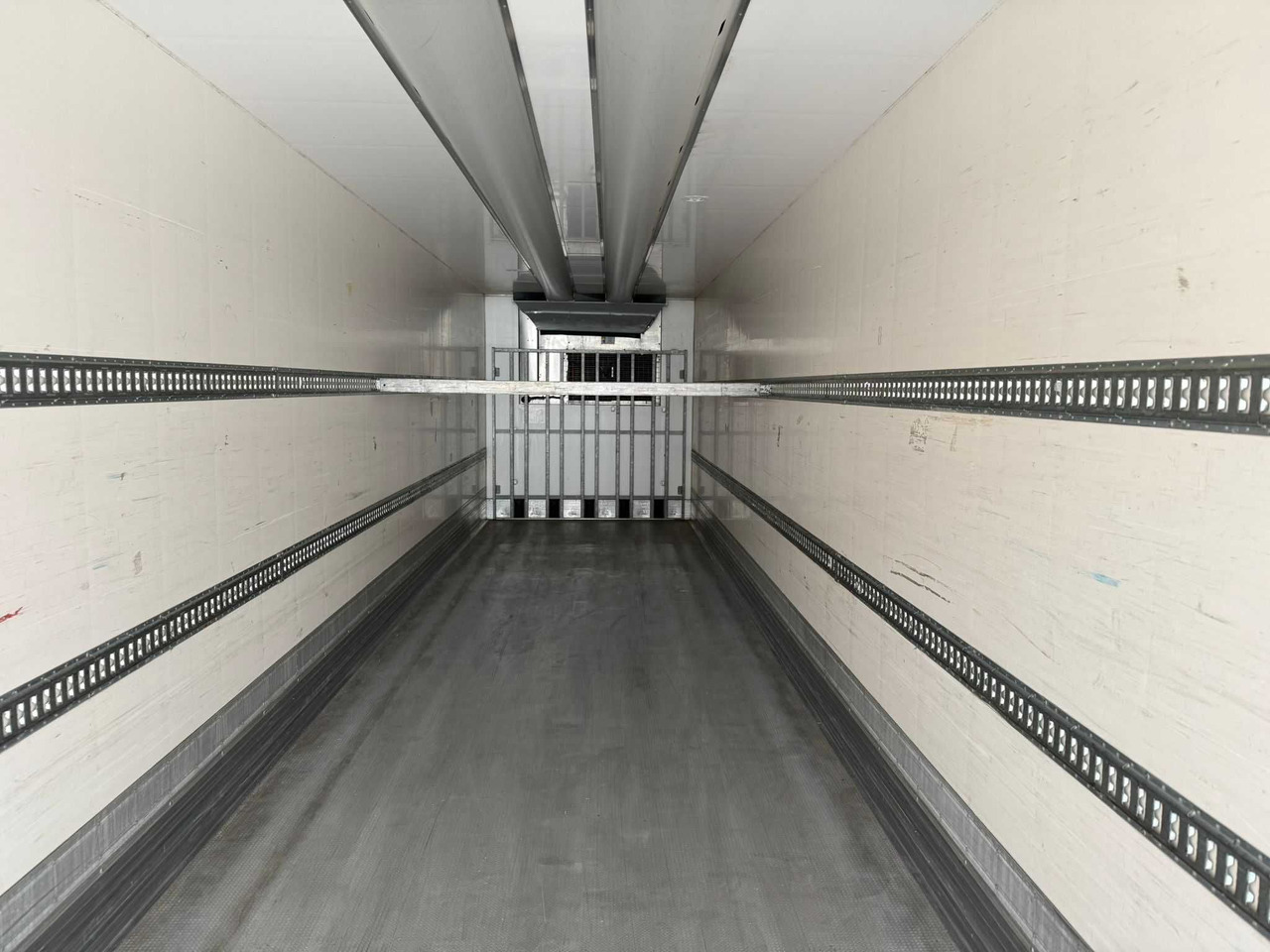 Сhłodnia CHEREAU ,THERMO KING SLXi 300 , SAF, 2017 rok, 6146 mtg !!! - Gjysmë rimorkio frigorifer: foto 5 Сhłodnia CHEREAU ,THERMO KING SLXi 300 , SAF, 2017 rok, 6146 mtg !!! - Gjysmë rimorkio frigorifer: foto 5