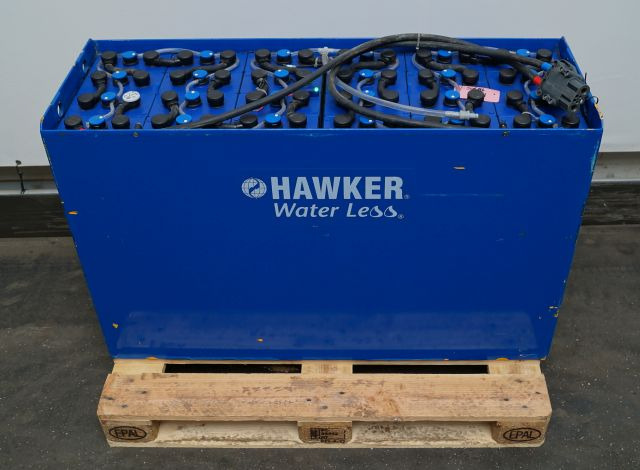 Hawker unknown | Battery 48V775Ah 48 5 PZMM775 Year 2023 weight 1132 kg sn. 8087 - Bateria për Pajisje për trajtimin e materialeve: foto 1 Hawker unknown | Battery 48V775Ah 48 5 PZMM775 Year 2023 weight 1132 kg sn. 8087 - Bateria për Pajisje për trajtimin e materialeve: foto 1