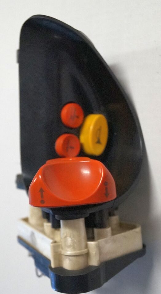 Linde 1443605100 | Rijschakelaar Control handle Control module - Sistemi elektrik për Pajisje për trajtimin e materialeve: foto 1 Linde 1443605100 | Rijschakelaar Control handle Control module - Sistemi elektrik për Pajisje për trajtimin e materialeve: foto 1