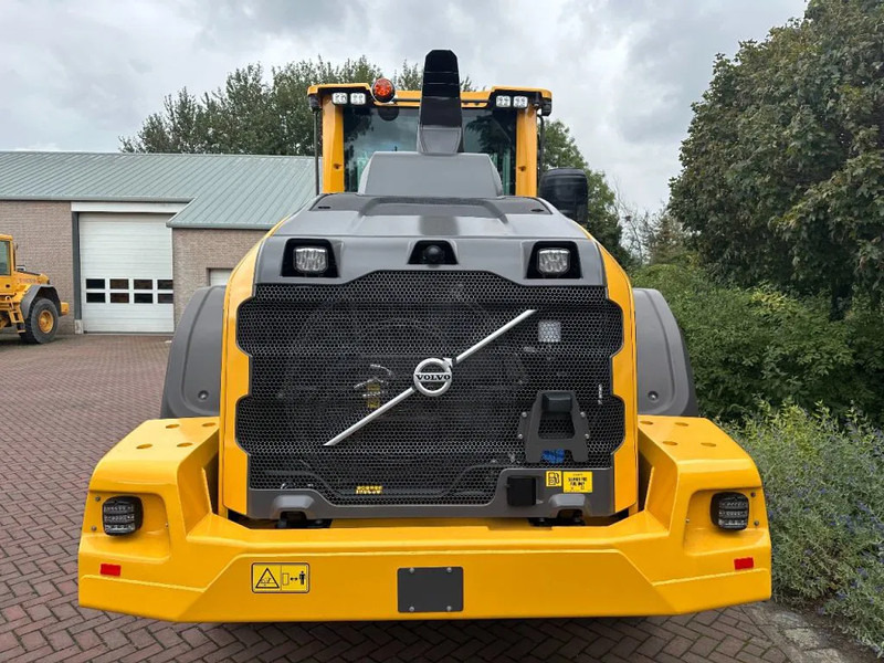 Volvo L110 H Unused 3 units directly availlable - Fadrom me goma: foto 4 Volvo L110 H Unused 3 units directly availlable - Fadrom me goma: foto 4