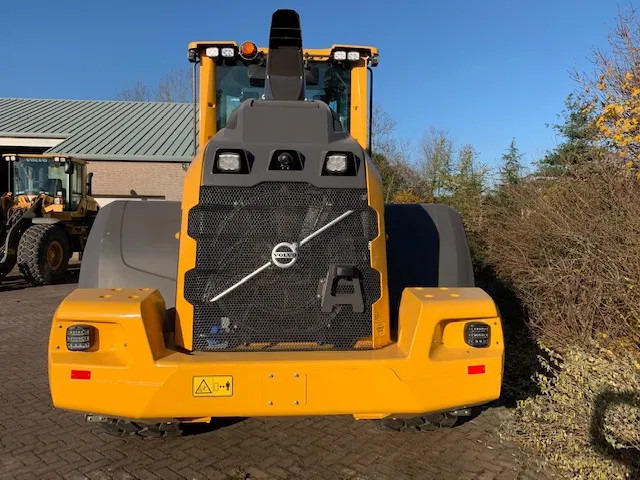 Volvo L90 H2 2025 Michelin 650/65 - Fadrom me goma: foto 3 Volvo L90 H2 2025 Michelin 650/65 - Fadrom me goma: foto 3