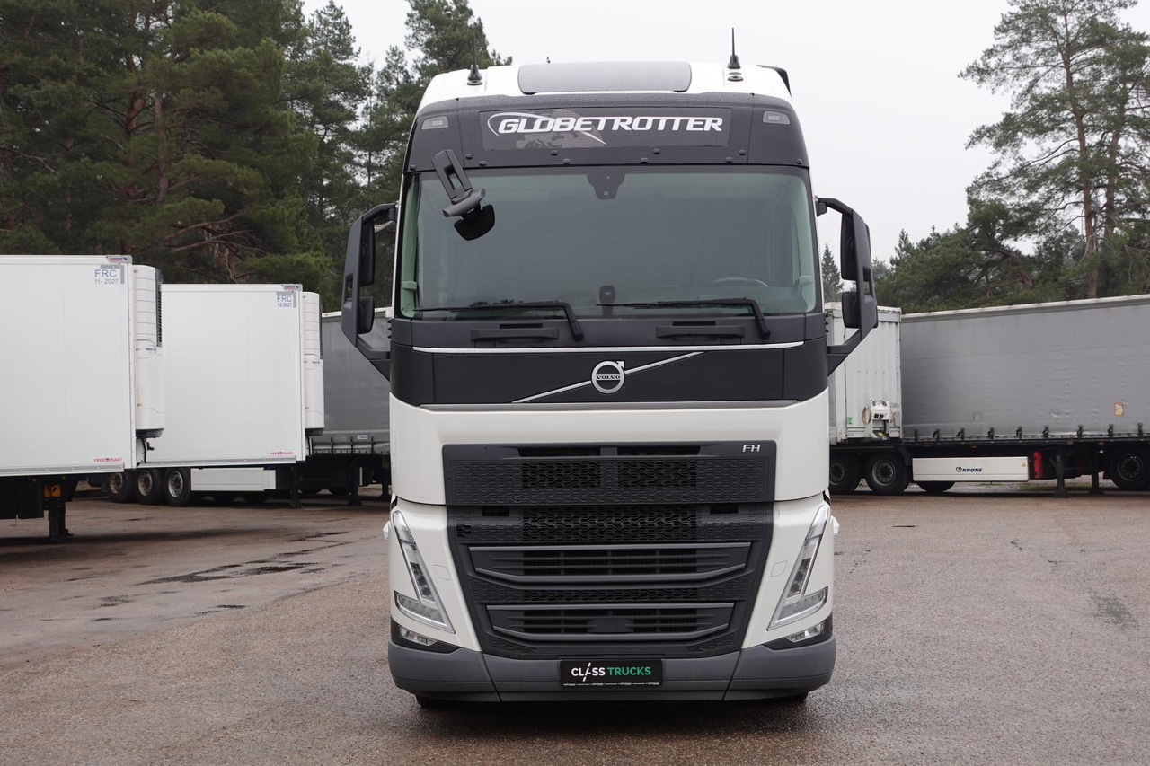Volvo FH 460 Globetrotter XL i-Save I-ParkCool - Gjysmë-kamion: foto 2 Volvo FH 460 Globetrotter XL i-Save I-ParkCool - Gjysmë-kamion: foto 2