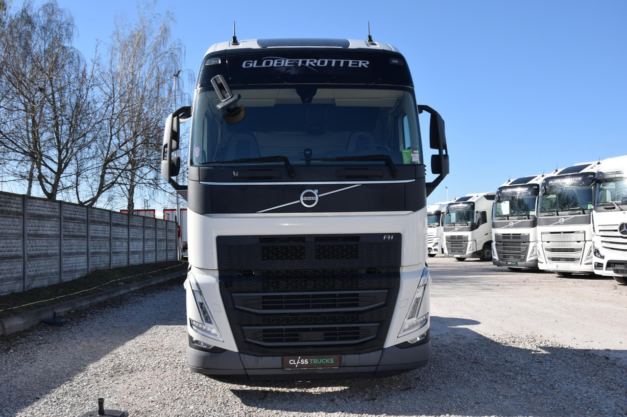 Volvo FH 500 Globetrotter XL - Gjysmë-kamion: foto 2 Volvo FH 500 Globetrotter XL - Gjysmë-kamion: foto 2