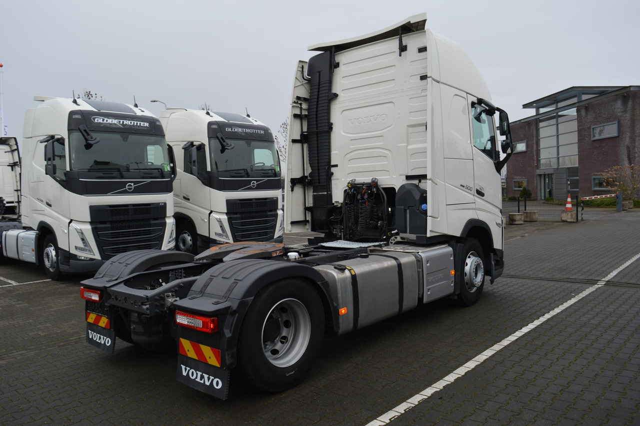 Volvo FH 500 Globetrotter XL - Gjysmë-kamion: foto 4 Volvo FH 500 Globetrotter XL - Gjysmë-kamion: foto 4
