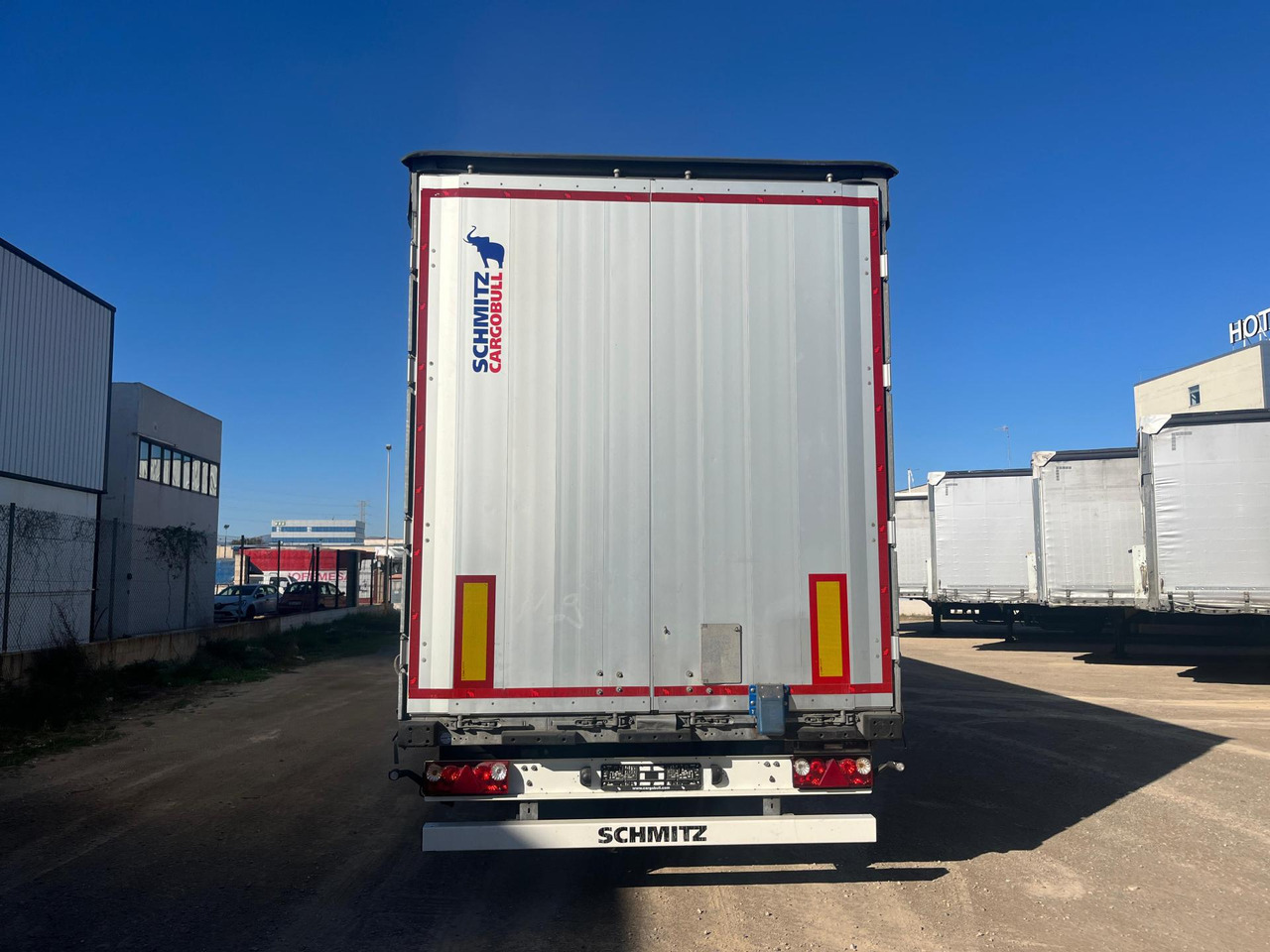 Schmitz Cargobull SCS24/L Varios - Gjysmë rimorkio me tendë: foto 2 Schmitz Cargobull SCS24/L Varios - Gjysmë rimorkio me tendë: foto 2