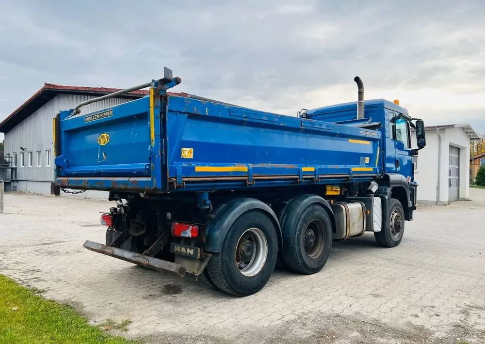 MAN TGS 26.440 6x6 Hydrodrive – Meiller 3-stronny wywrotka / Manual / Retarder / Tempomat / Euro 5 - Kamion vetëshkarkues: foto 2 MAN TGS 26.440 6x6 Hydrodrive – Meiller 3-stronny wywrotka / Manual / Retarder / Tempomat / Euro 5 - Kamion vetëshkarkues: foto 2