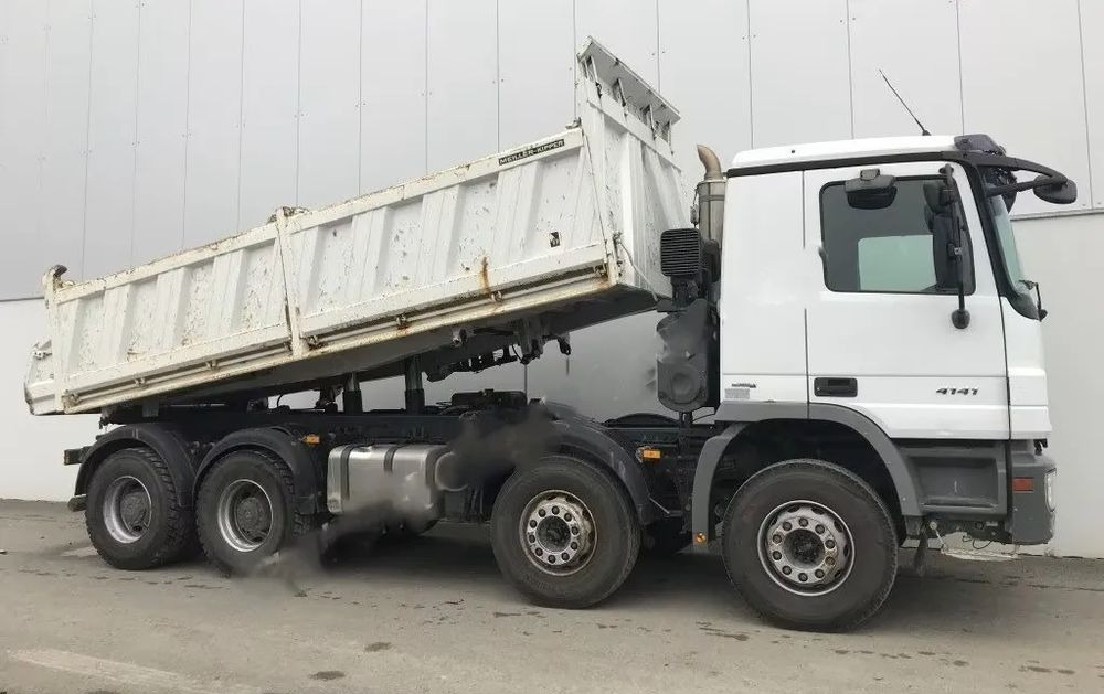 Mercedes-Benz Actros 4141 K 8x4 • 3-stronny wywrot • Bordmatik • Tempomat •Euro4 - Kamion vetëshkarkues: foto 3 Mercedes-Benz Actros 4141 K 8x4 • 3-stronny wywrot • Bordmatik • Tempomat •Euro4 - Kamion vetëshkarkues: foto 3