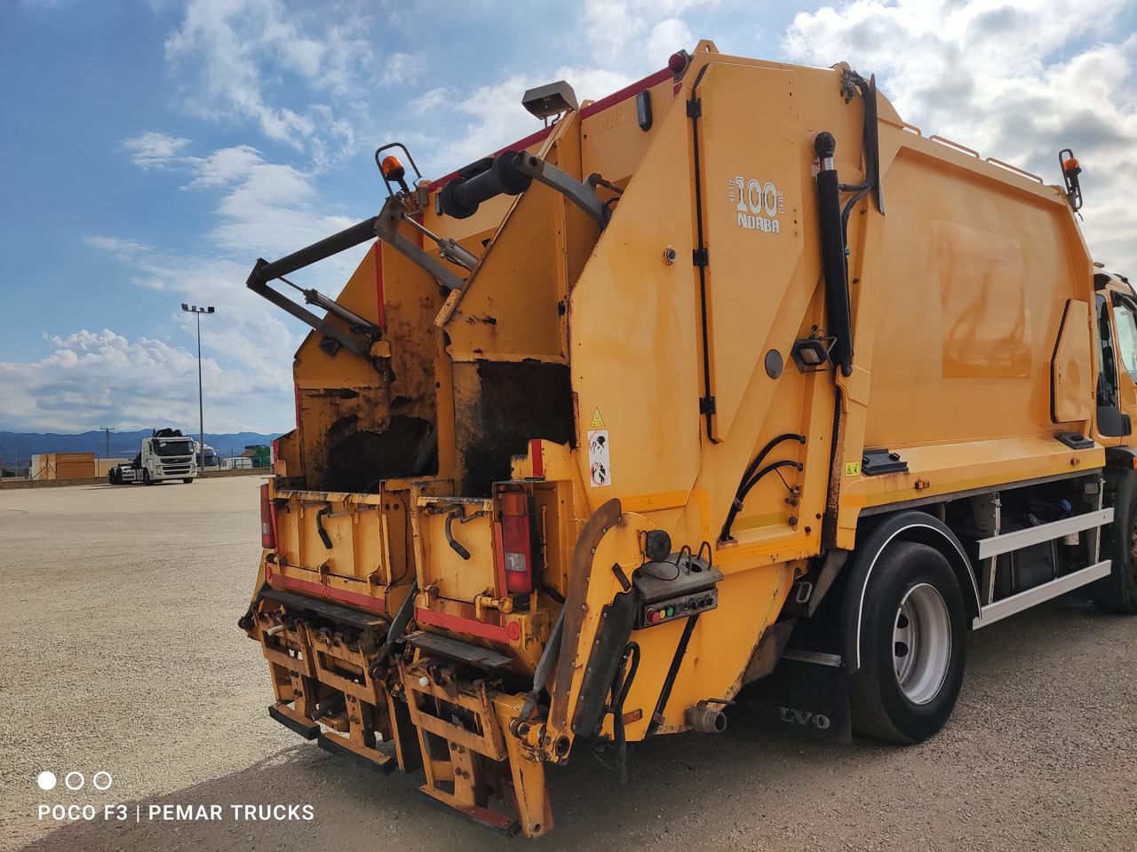 GEESINKNORBA MF300 CONTENEDOR BASURERO RECOLECTOR / COMPACTADOR - Vegla/ Pajisja: foto 4 GEESINKNORBA MF300 CONTENEDOR BASURERO RECOLECTOR / COMPACTADOR - Vegla/ Pajisja: foto 4