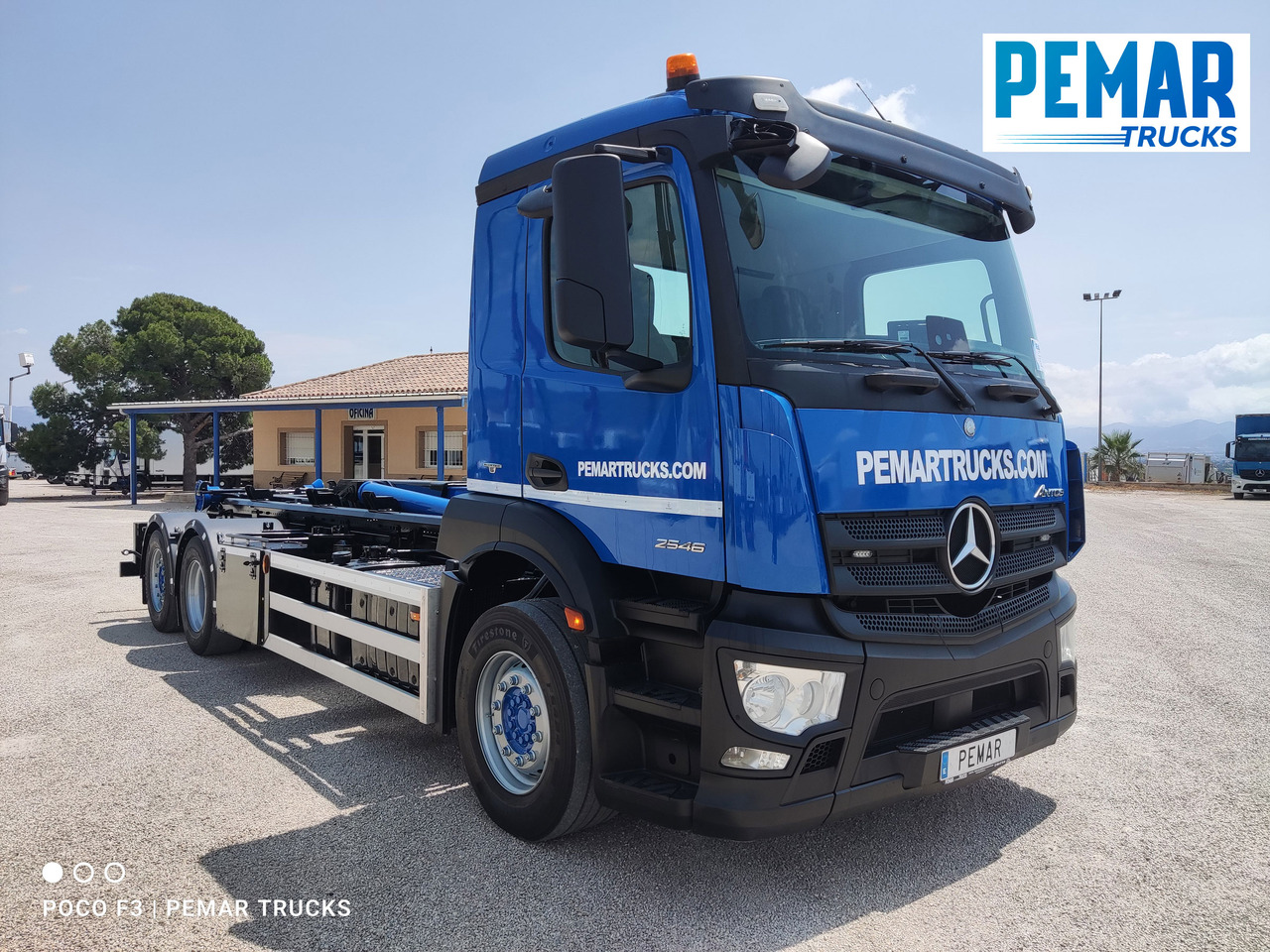 MERCEDES-BENZ ANTOS 2546 6X2 MULTILIFT - Transportjer kontejnerësh/ Kamion me karroceri të çmontueshme: foto 4 MERCEDES-BENZ ANTOS 2546 6X2 MULTILIFT - Transportjer kontejnerësh/ Kamion me karroceri të çmontueshme: foto 4