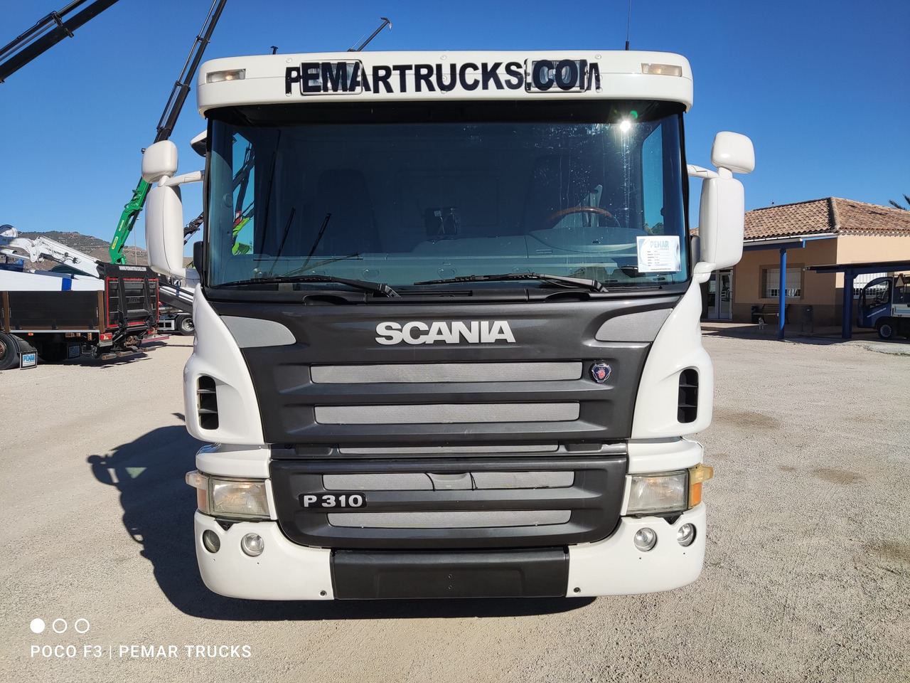 SCANIA P 310 6X2 GRUA CAJA FIJA FASSI F 210 - Kamion me vinç: foto 3 SCANIA P 310 6X2 GRUA CAJA FIJA FASSI F 210 - Kamion me vinç: foto 3