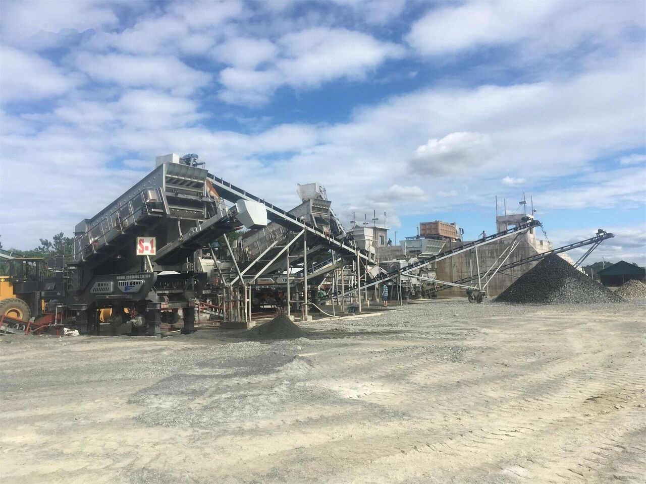 Kinglink HPY300 River Pebble Rock Portable Cone Crusher - Thërrmues koni: foto 4 Kinglink HPY300 River Pebble Rock Portable Cone Crusher - Thërrmues koni: foto 4