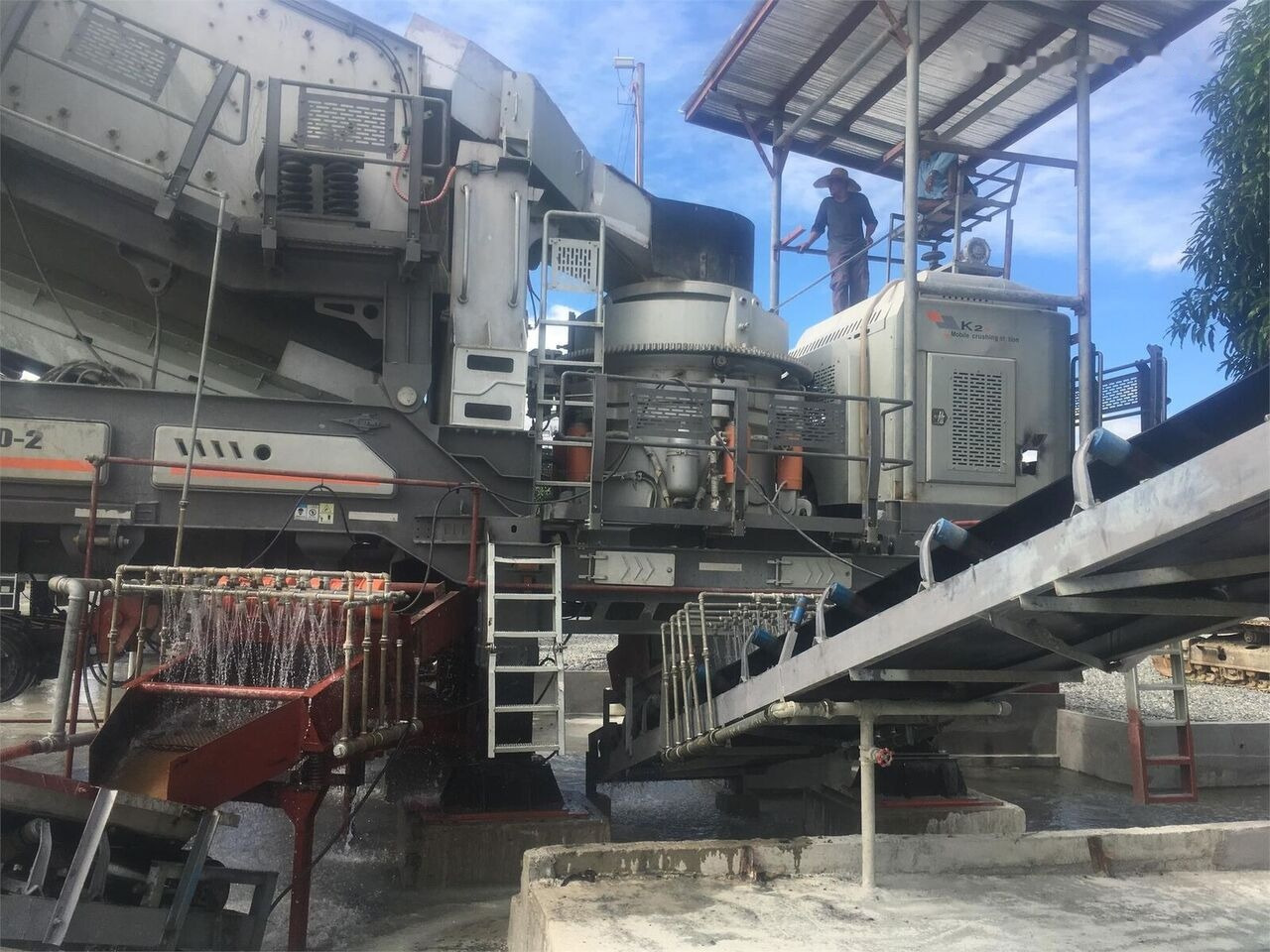 Kinglink HPY300 River Pebble Rock Portable Cone Crusher - Thërrmues koni: foto 1 Kinglink HPY300 River Pebble Rock Portable Cone Crusher - Thërrmues koni: foto 1