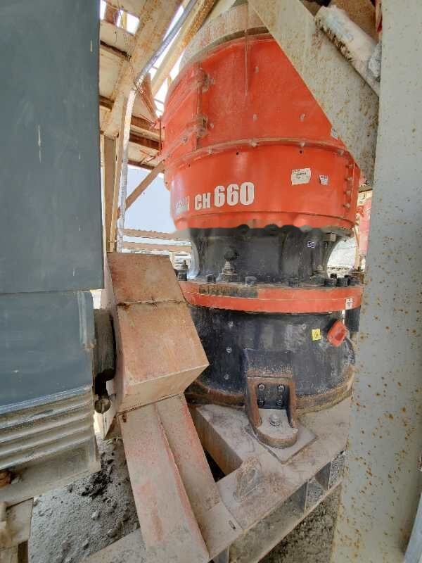Sandvik CH660 Cone Crusher - Thërrmues koni: foto 2 Sandvik CH660 Cone Crusher - Thërrmues koni: foto 2