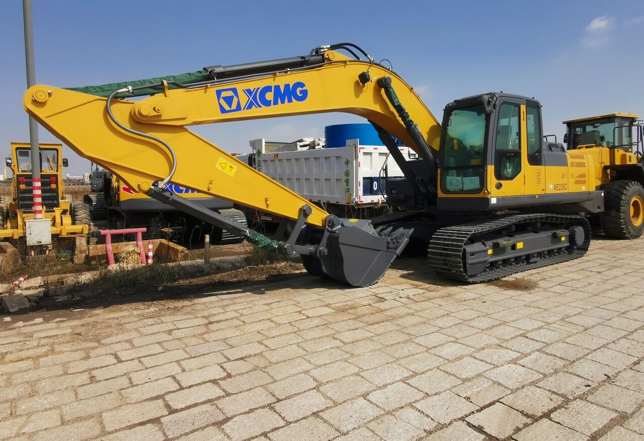 XCMG XE235C - Ekskavator me zinxhirë: foto 3 XCMG XE235C - Ekskavator me zinxhirë: foto 3