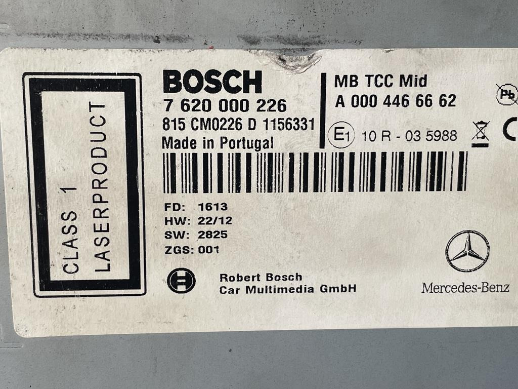 BOSCH RADIO FOR MERCEDES ACTROS MP4 - A 0004466662 - Kabina dhe interier për Kamioni: foto 3 BOSCH RADIO FOR MERCEDES ACTROS MP4 - A 0004466662 - Kabina dhe interier për Kamioni: foto 3