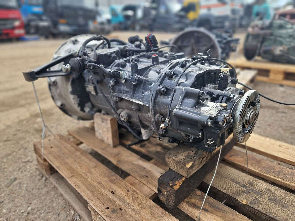 EATON / VICKERS Y 08389 WITH OVER - Kutia e marsheve për Kamioni: foto 3 EATON / VICKERS Y 08389 WITH OVER - Kutia e marsheve për Kamioni: foto 3