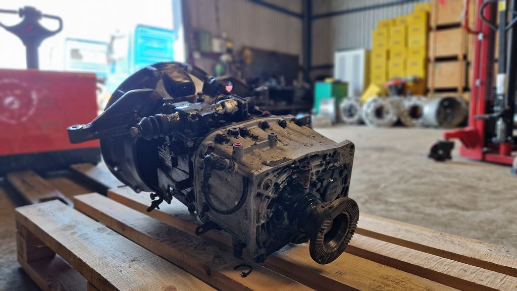 EATON / VICKERS Y05131 FOR MAN - Kutia e marsheve për Kamioni: foto 3 EATON / VICKERS Y05131 FOR MAN - Kutia e marsheve për Kamioni: foto 3