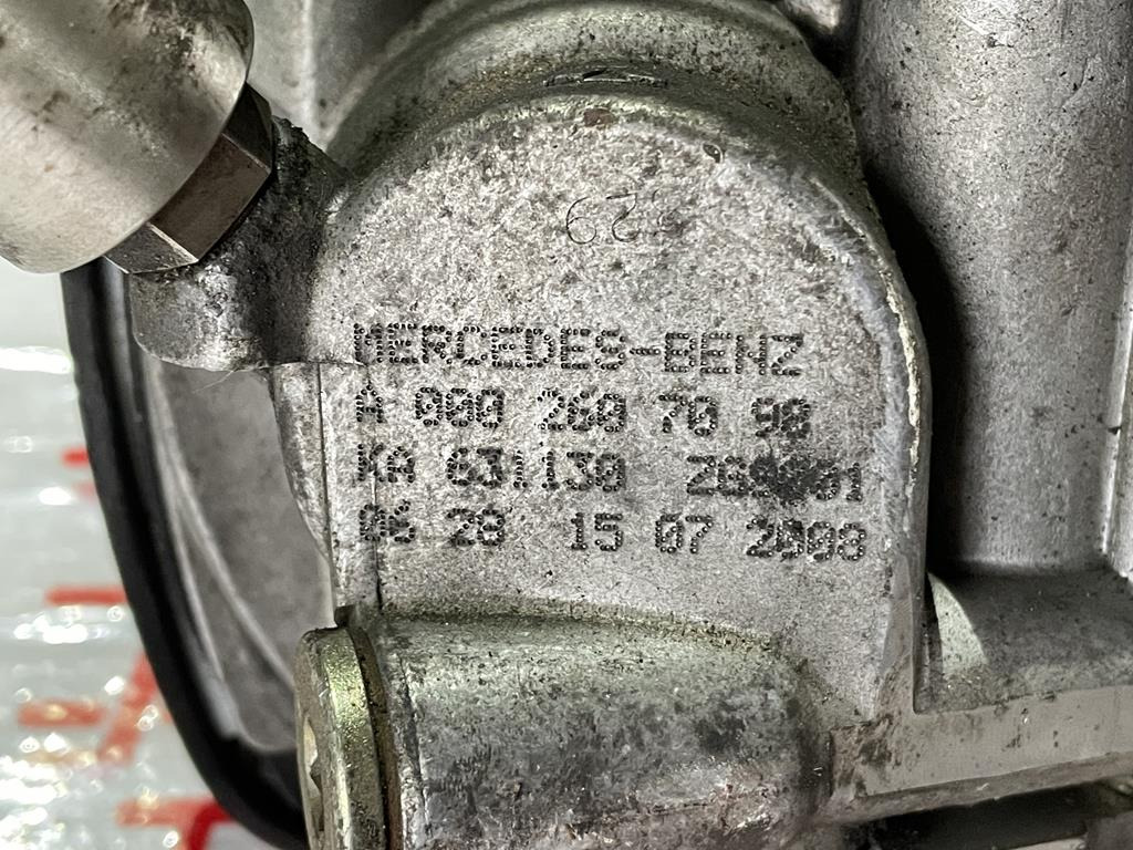 MERCEDES-BENZ HYDRAULIC - A 000 260 7098 - Leva e marsheve për Kamioni: foto 4 MERCEDES-BENZ HYDRAULIC - A 000 260 7098 - Leva e marsheve për Kamioni: foto 4