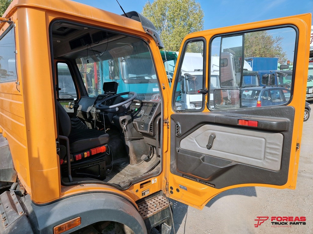 MERCEDES SK - SMALL - RIGHT HAND DRIVE - Kabinë: foto 5 MERCEDES SK - SMALL - RIGHT HAND DRIVE - Kabinë: foto 5