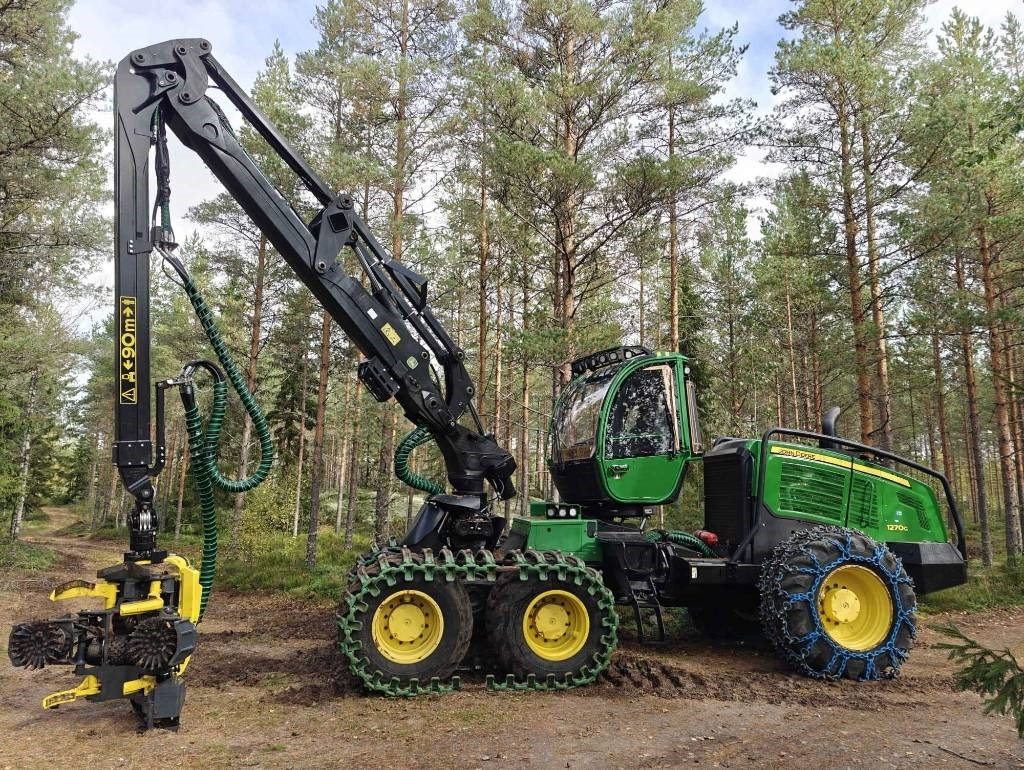 John Deere 1270 G - Korrëse pylltarie: foto 2 John Deere 1270 G - Korrëse pylltarie: foto 2
