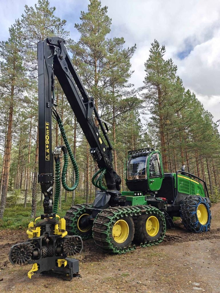 John Deere 1270 G - Korrëse pylltarie: foto 1 John Deere 1270 G - Korrëse pylltarie: foto 1