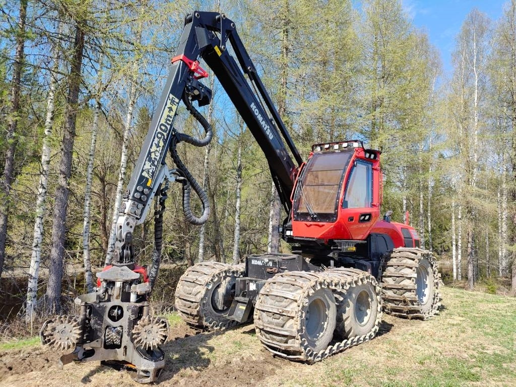 Komatsu 901 - Korrëse pylltarie: foto 1 Komatsu 901 - Korrëse pylltarie: foto 1