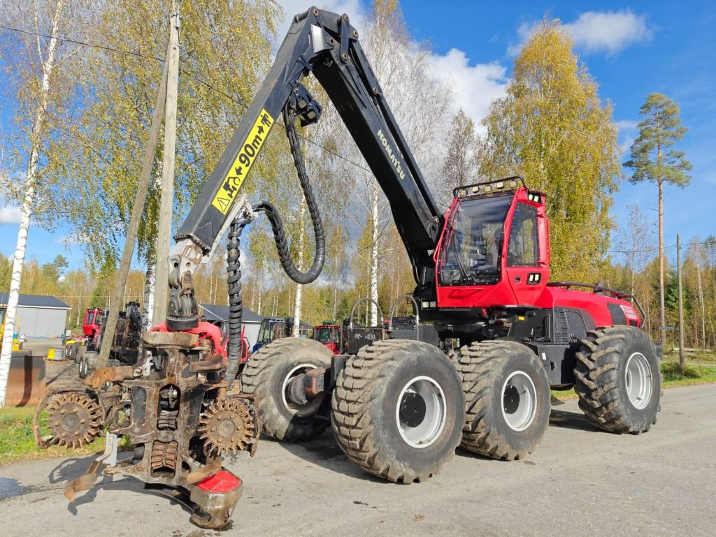 Komatsu 951 - Korrëse pylltarie: foto 1 Komatsu 951 - Korrëse pylltarie: foto 1