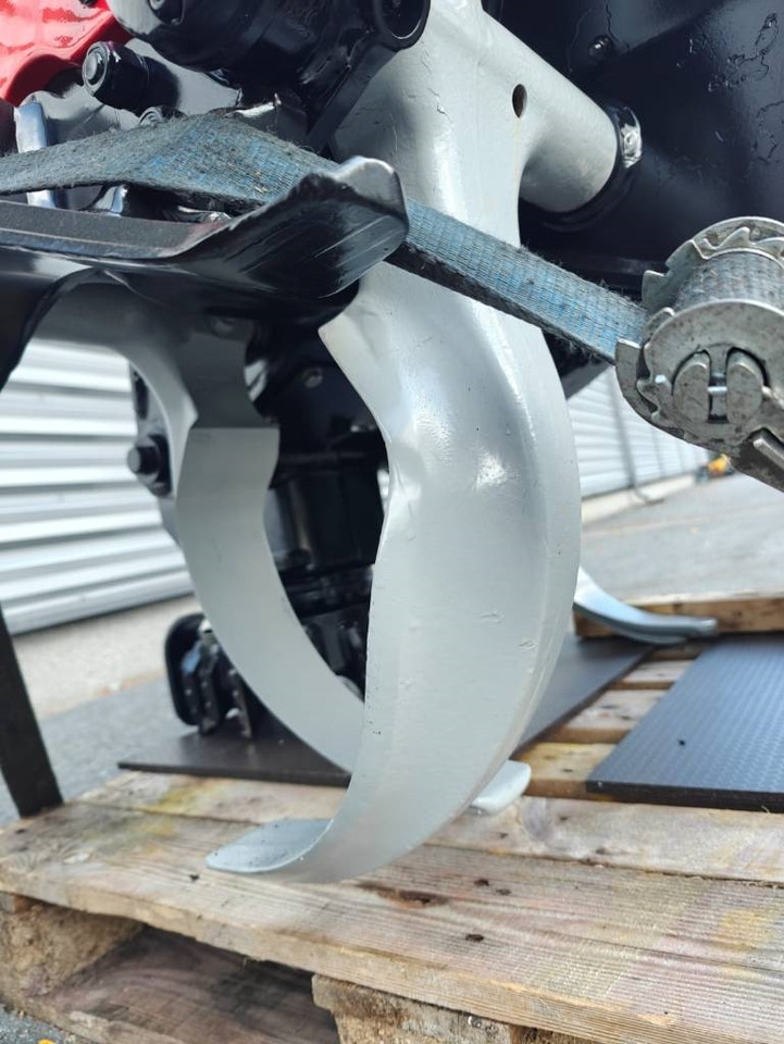 Kokë e makinës prerëse të pyllit Komatsu C 93: foto 12 Kokë e makinës prerëse të pyllit Komatsu C 93: foto 12