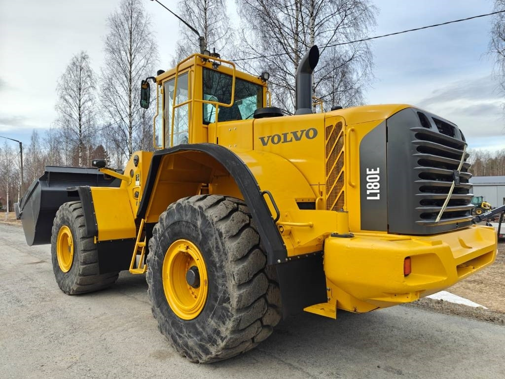Volvo L 180 E - Fadrom me goma: foto 3 Volvo L 180 E - Fadrom me goma: foto 3