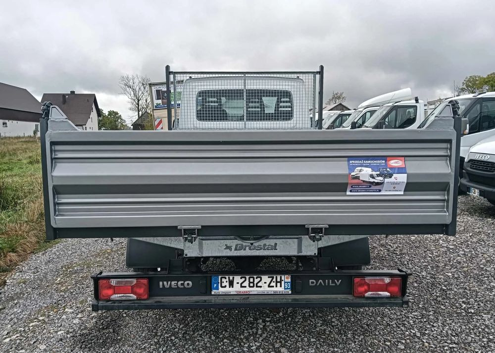 Kamioncine vetëshkarkuese Iveco 35C13, 35C12: foto 13