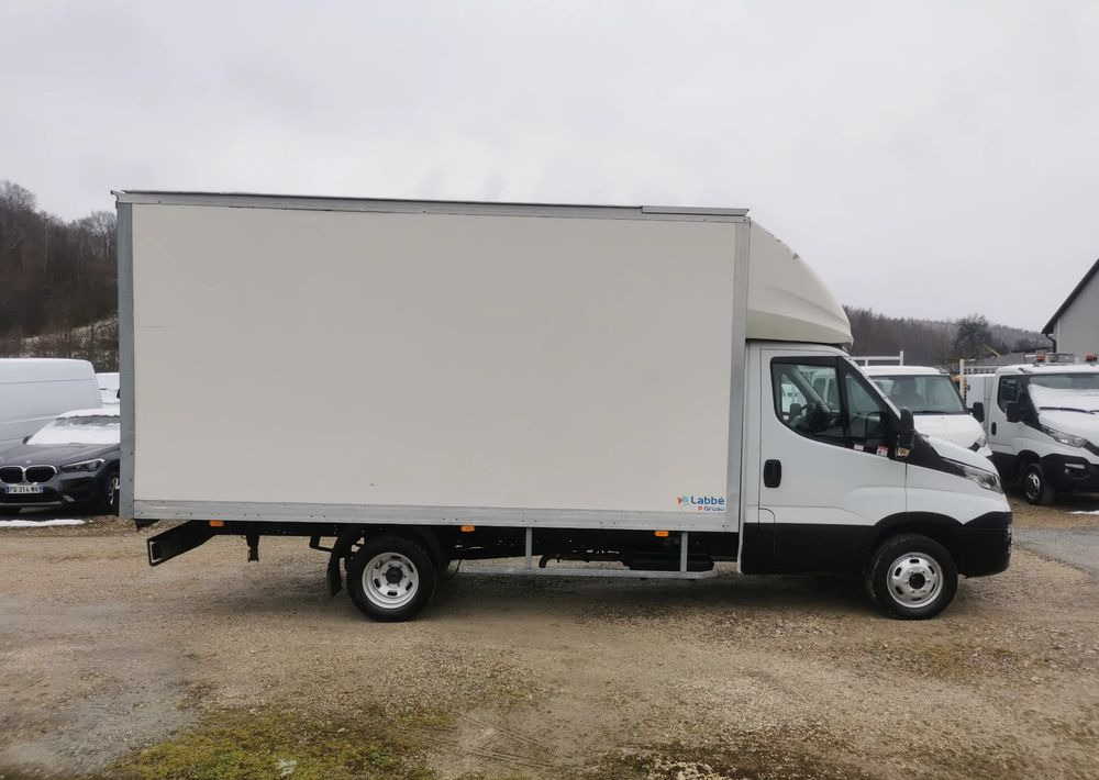 Iveco 3.0-150KM Daily 35C15 Kontener długi rama 35-150 kiper Klimatyzacja długi rozstaw - Kamioncine me kontinier: foto 4 Iveco 3.0-150KM Daily 35C15 Kontener długi rama 35-150 kiper Klimatyzacja długi rozstaw - Kamioncine me kontinier: foto 4