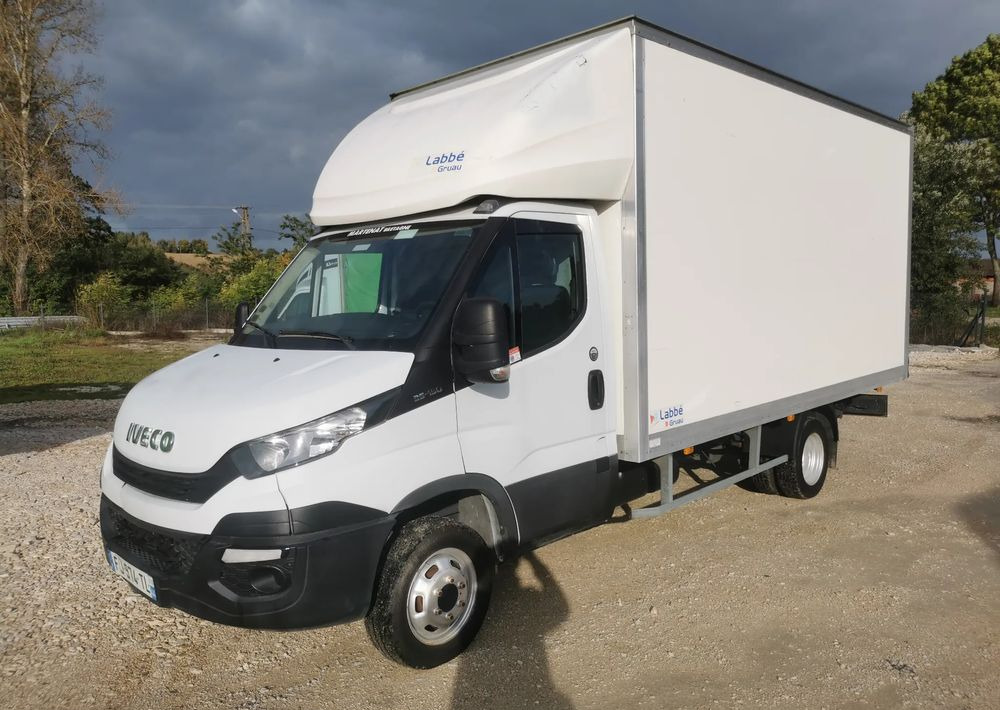 Iveco 3.0-150KM Daily 35C15 Kontener długi rama 35-150 kiper Klimatyzacja długi rozstaw - Kamioncine me kontinier: foto 1 Iveco 3.0-150KM Daily 35C15 Kontener długi rama 35-150 kiper Klimatyzacja długi rozstaw - Kamioncine me kontinier: foto 1