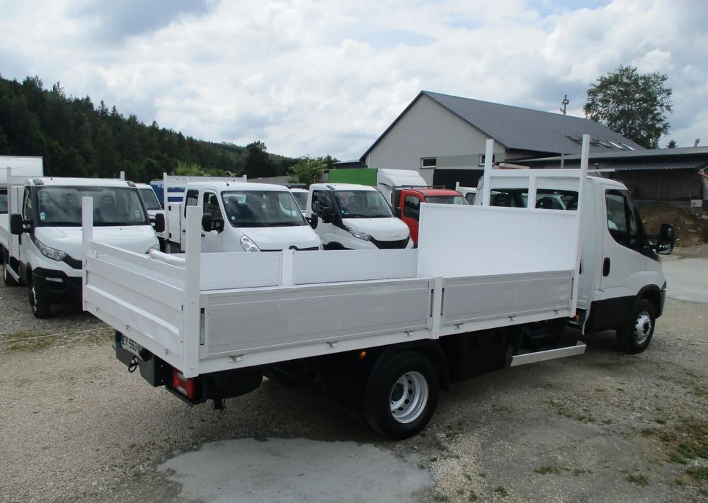 Iveco Daily 3.0 na bliźniaku 70C18 skrzynia, laweta, rama, HDS, 70-180 kiper - Kamion me karroceri të hapur: foto 4 Iveco Daily 3.0 na bliźniaku 70C18 skrzynia, laweta, rama, HDS, 70-180 kiper - Kamion me karroceri të hapur: foto 4