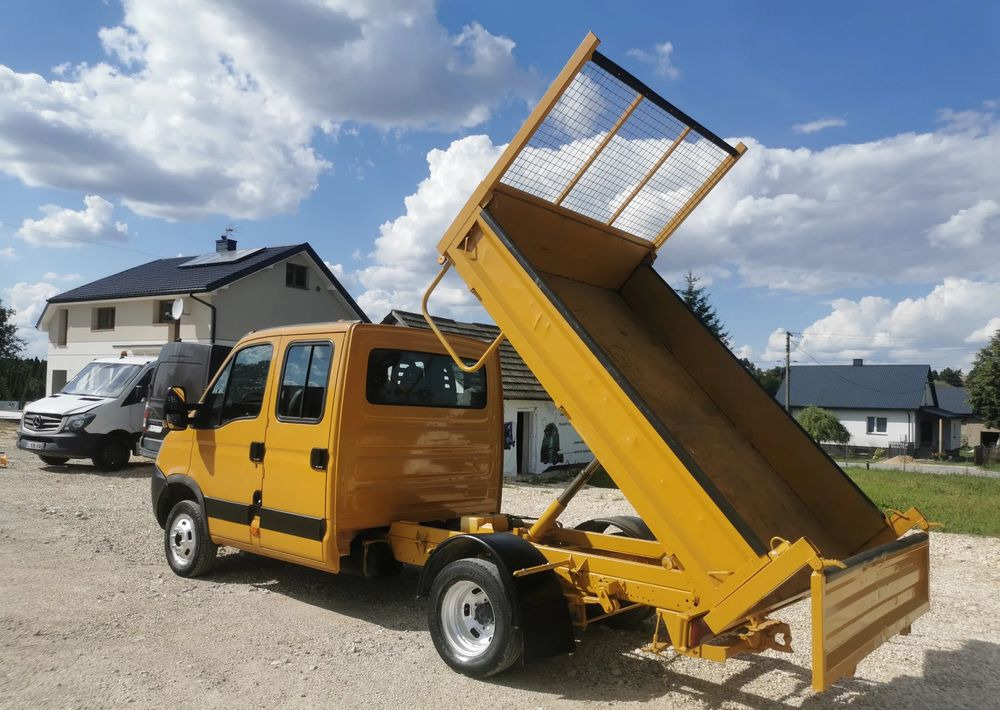 Iveco Daily 35C12 Brygadówka wywrotka Dubel hak kiper doka 35C13 - Kamioncine vetëshkarkuese: foto 4 Iveco Daily 35C12 Brygadówka wywrotka Dubel hak kiper doka 35C13 - Kamioncine vetëshkarkuese: foto 4