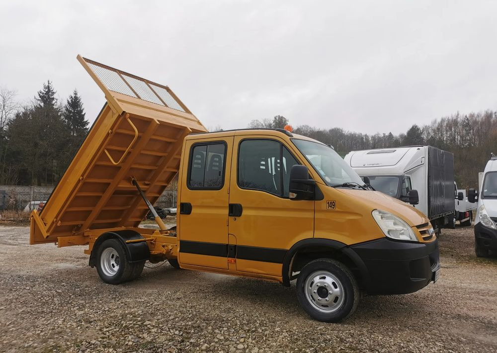 Iveco Daily 35C12 Brygadówka wywrotka Dubel hak kiper doka 35C13 - Kamioncine vetëshkarkuese: foto 3 Iveco Daily 35C12 Brygadówka wywrotka Dubel hak kiper doka 35C13 - Kamioncine vetëshkarkuese: foto 3