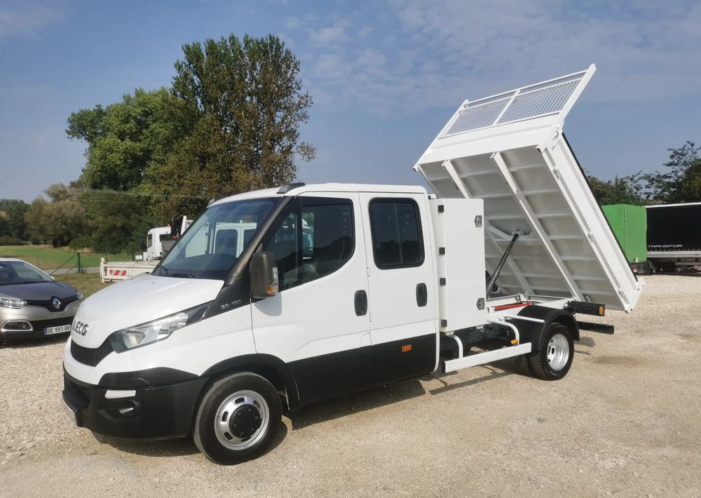 Iveco Daily 35C13 Brygadówka Klima 35-130 wywrotka kiper doka Dubel - Kamioncine vetëshkarkuese: foto 2 Iveco Daily 35C13 Brygadówka Klima 35-130 wywrotka kiper doka Dubel - Kamioncine vetëshkarkuese: foto 2