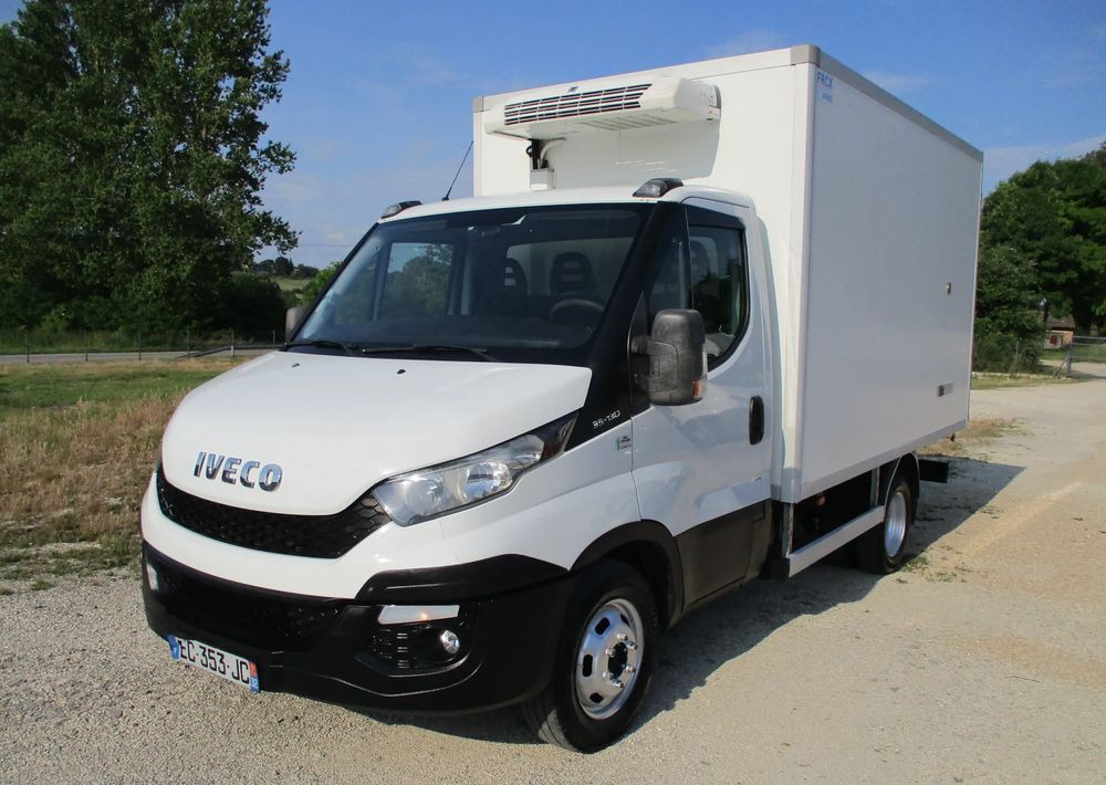 Iveco Daily 35C13 chłodnia Mroźnia na bliźniaku 35-130 Thermo King agregat - Furgon frigorifer: foto 1 Iveco Daily 35C13 chłodnia Mroźnia na bliźniaku 35-130 Thermo King agregat - Furgon frigorifer: foto 1