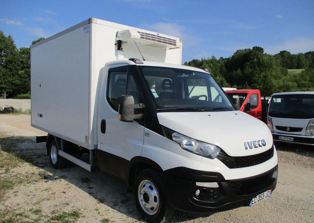 Iveco Daily 35C13 chłodnia Mroźnia na bliźniaku 35-130 Thermo King agregat - Furgon frigorifer: foto 2 Iveco Daily 35C13 chłodnia Mroźnia na bliźniaku 35-130 Thermo King agregat - Furgon frigorifer: foto 2