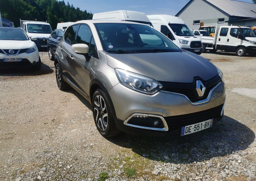 Renault Captur 0.9 Energy TCe Intens - SUV: foto 1 Renault Captur 0.9 Energy TCe Intens - SUV: foto 1